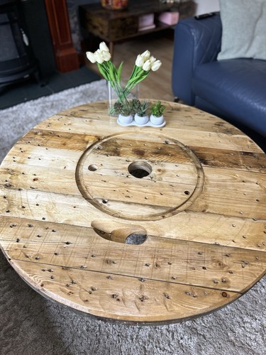 Rustic round brown - brown, wooden